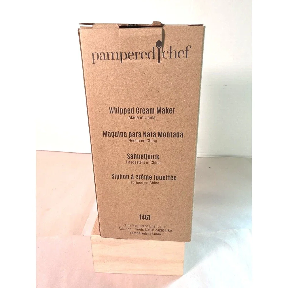 Pampered Chef Whipped Cream Maker, Teal, Makes 2 Cups of Cream #1461